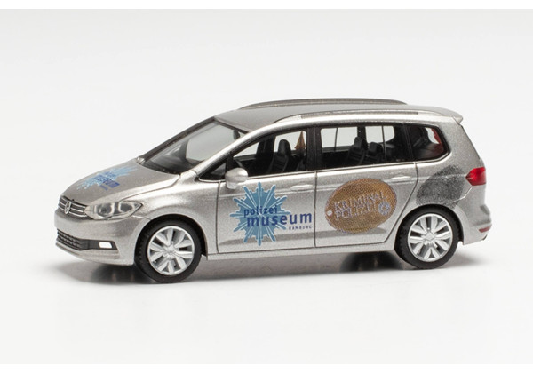 VW Touran "Polizeimuseum Hamburg" "096539"  (1:87)
