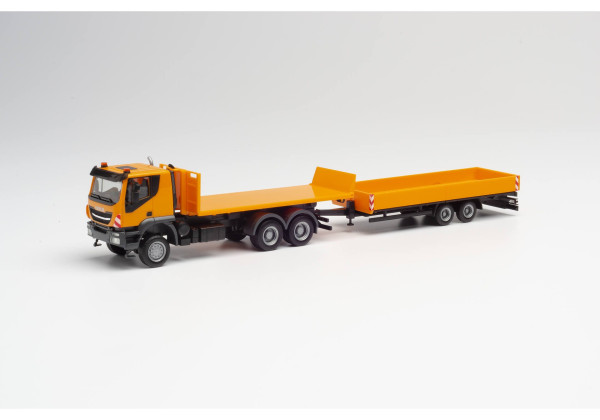 Iveco Trakker LKW s tandemem "311595"  (1:87)