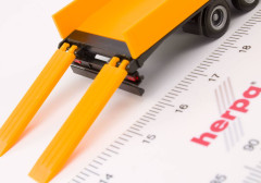 MB Arocs M -LKW s podvalníkem "310772"  (1:87)