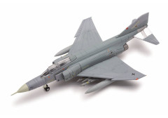 552271-F-4F Phantom II  (1:200)